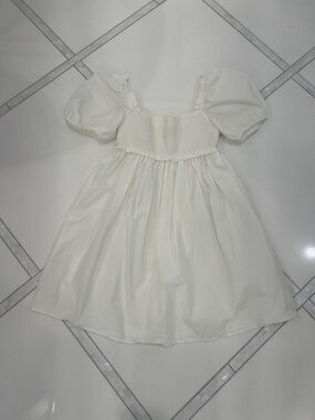 Aritzia Girls' White Puff-Sleeve Smocked Dress - like new